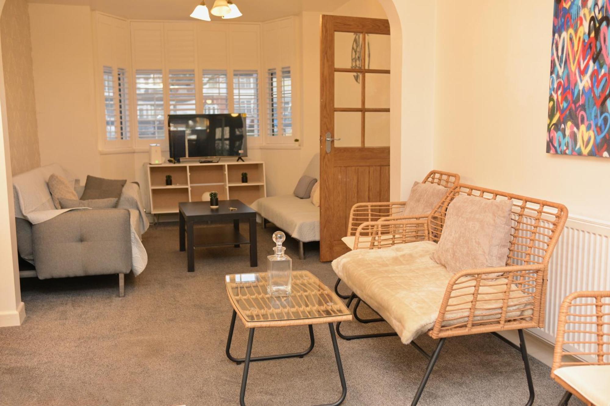 Cosy 5 Bedroom *