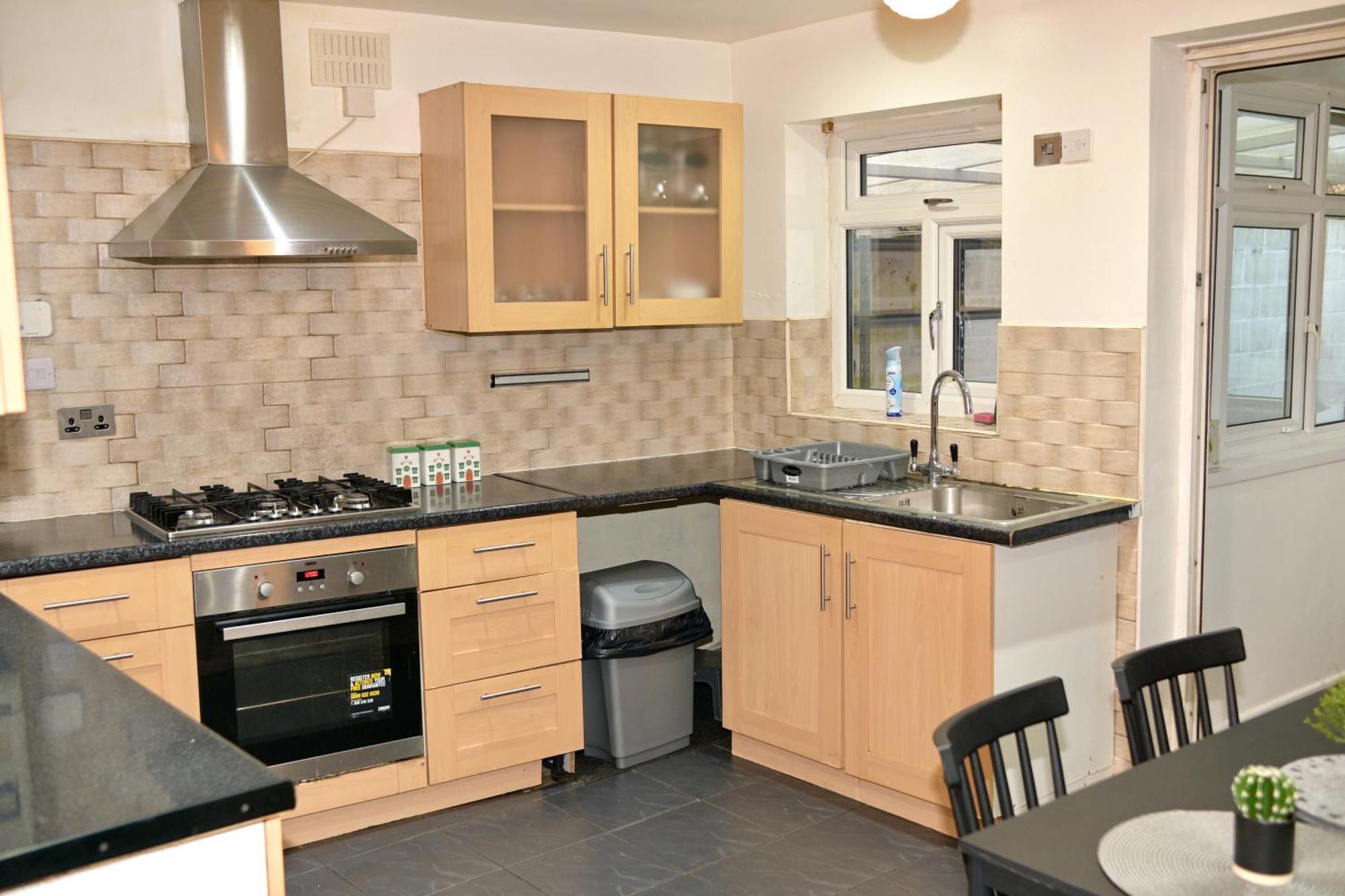 Cosy 5 Bedroom