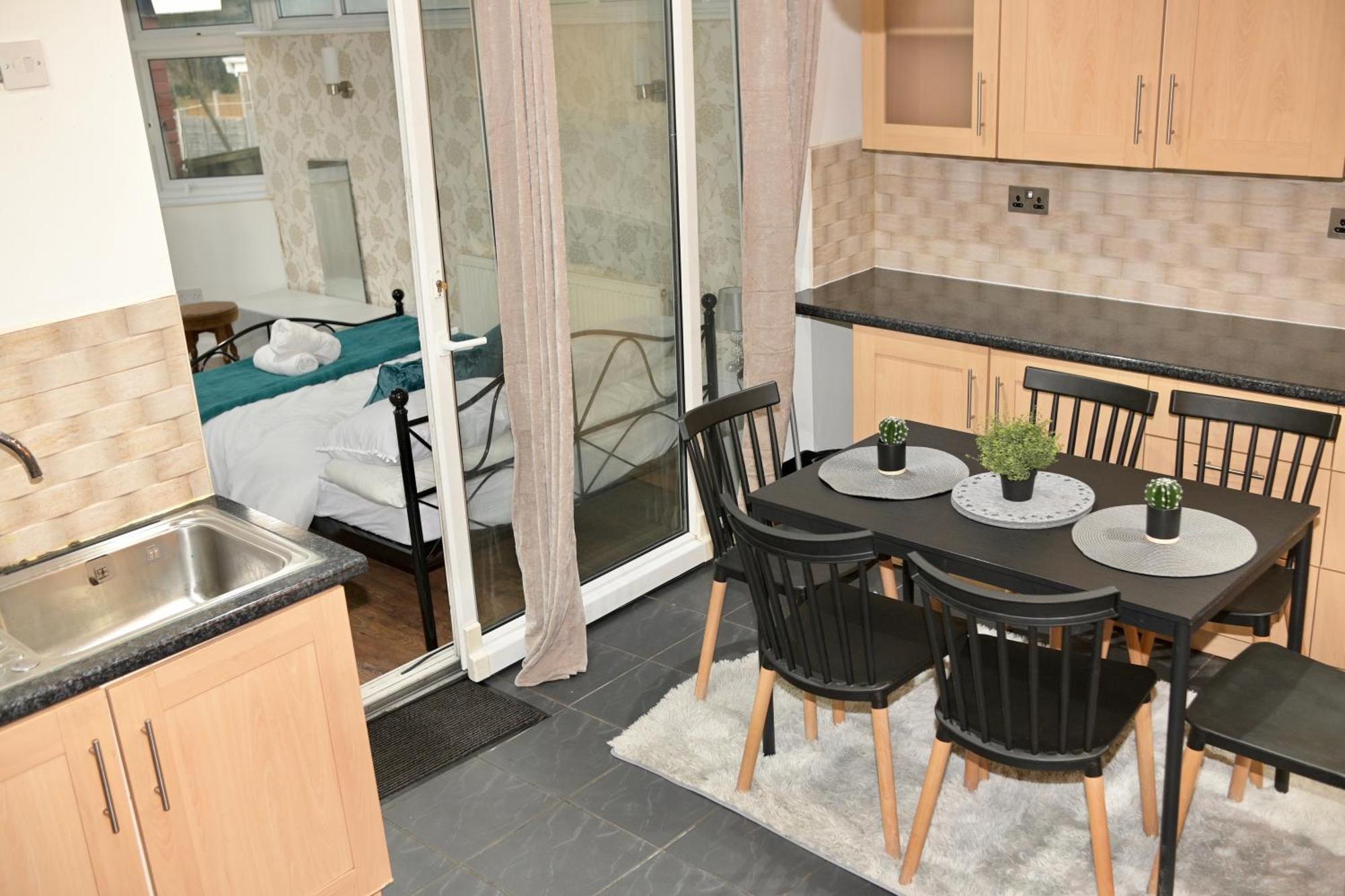 Cosy 5 Bedroom Holiday home